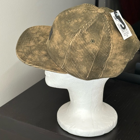NWT VAN’S Men’s Corduroy Green / Beige Trucker Hat OS Adjustable - Picture 3 of 7